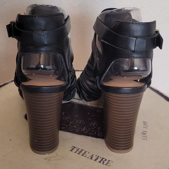 American Eagle Galdiator Style Shoes - Picture 7 of 13